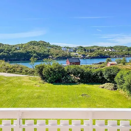 Amazing Home In Knarrlagsund With Wifi *