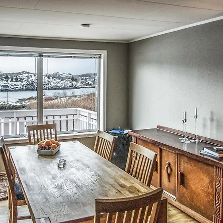 Amazing Home In Knarrlagsund With Wifi * Fillan