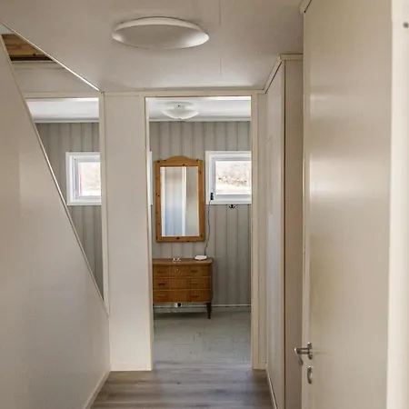 Amazing Home In Knarrlagsund With Wifi * Fillan