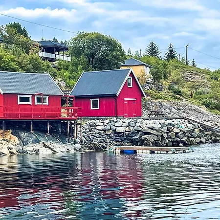 Amazing Home In Knarrlagsund With Wifi